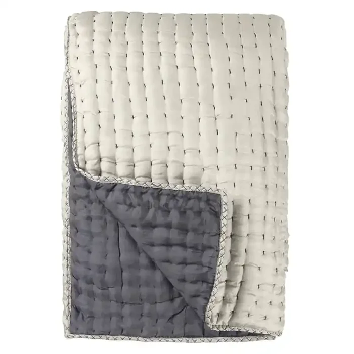 Chenevard Argent et Ardoise Bed cover Designers Guild