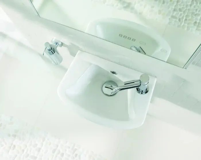 Type 55 360 x 260mm Cloakroom Basin 1 Tap Hole Right Hand
